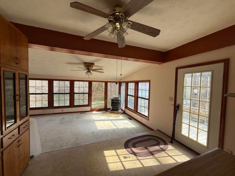 Tiny photo for 115 Lake Shore Drive, Pikeville, TN 37367 (MLS # 1528436)