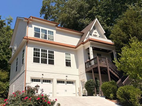 Photo of 515 Druid Lane, Chattanooga, TN 37405 (MLS # 1534950)