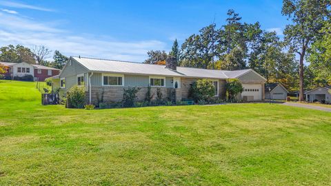 Photo of 710 Sylvan Drive, Rockwood, TN 37854 (MLS # 1521492)