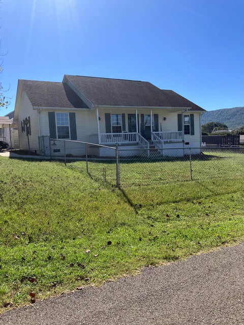 Photo of 400 Fiddlers Drive, Whitwell, TN 37397 (MLS # 1544245)