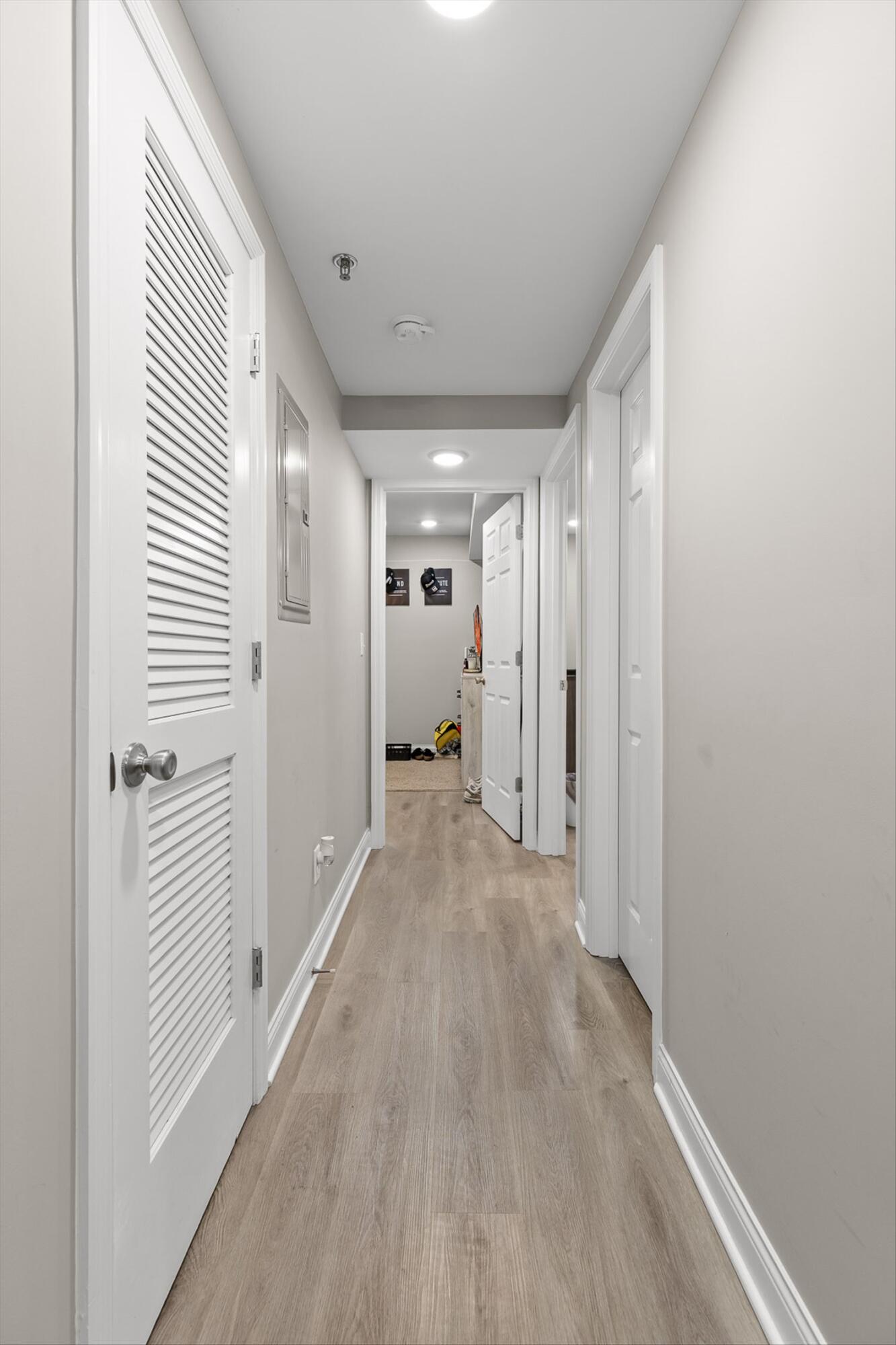 Chattanooga, Tennessee 37405, United States, 2 Bedrooms Bedrooms, ,2 BathroomsBathrooms,Residential,Active,252350