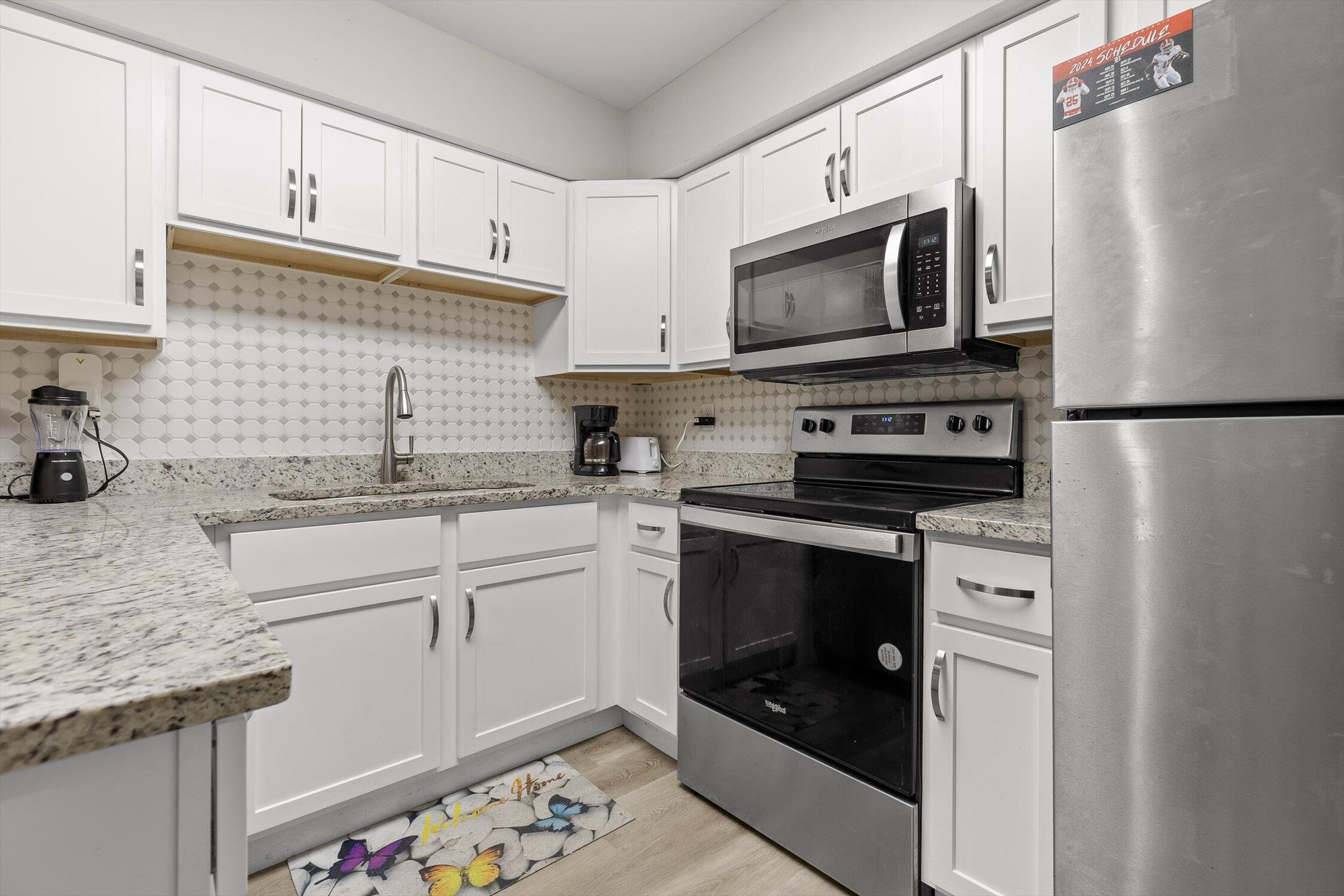 Chattanooga, Tennessee 37405, United States, 2 Bedrooms Bedrooms, ,2 BathroomsBathrooms,Residential,Active,252350