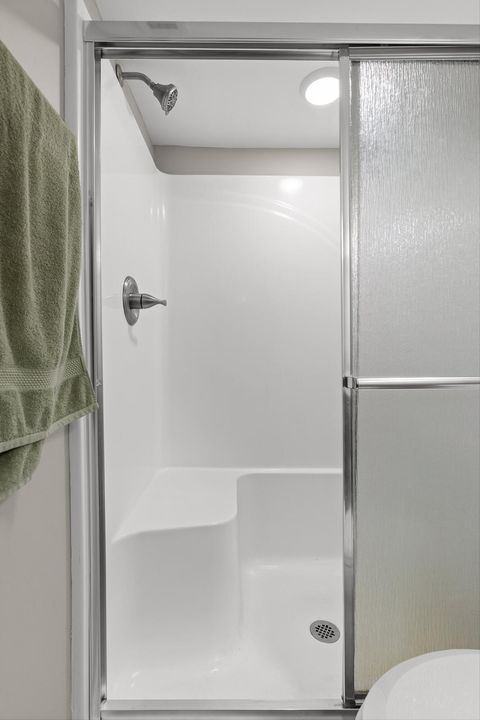 Tiny photo for 900 Mountain Creek Road, Chattanooga, TN 37405 (MLS # 1524936)