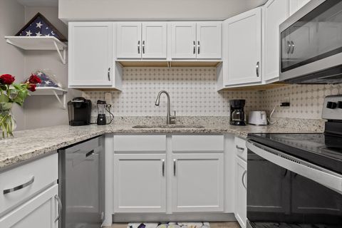 Tiny photo for 900 Mountain Creek Road, Chattanooga, TN 37405 (MLS # 1524936)