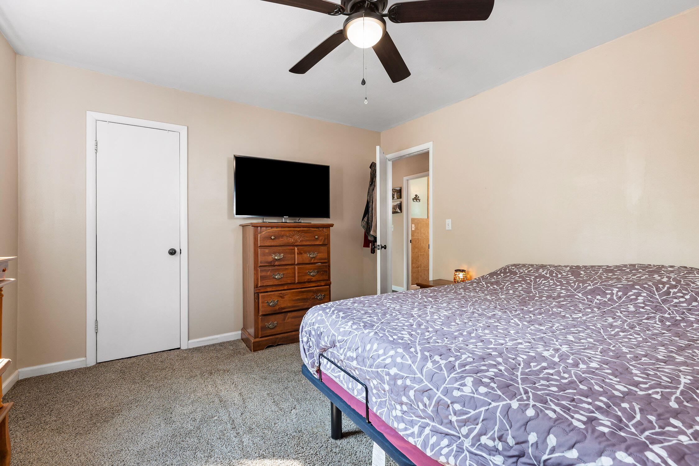 Rossville, Georgia 30741, United States, 3 Bedrooms Bedrooms, ,1 BathroomBathrooms,Residential,Active,44502