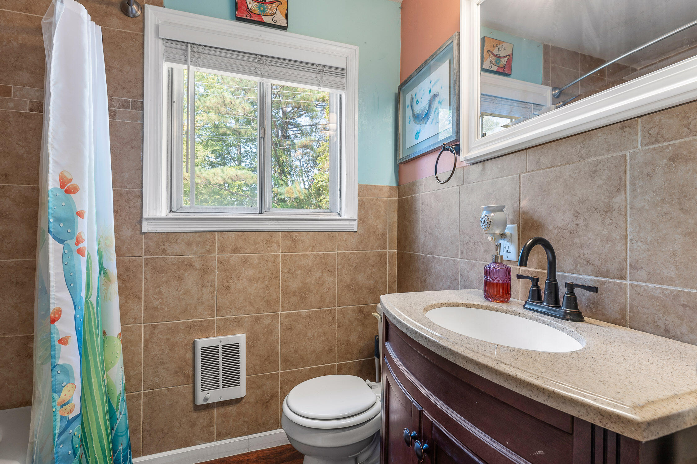 Rossville, Georgia 30741, United States, 3 Bedrooms Bedrooms, ,1 BathroomBathrooms,Residential,Active,44502