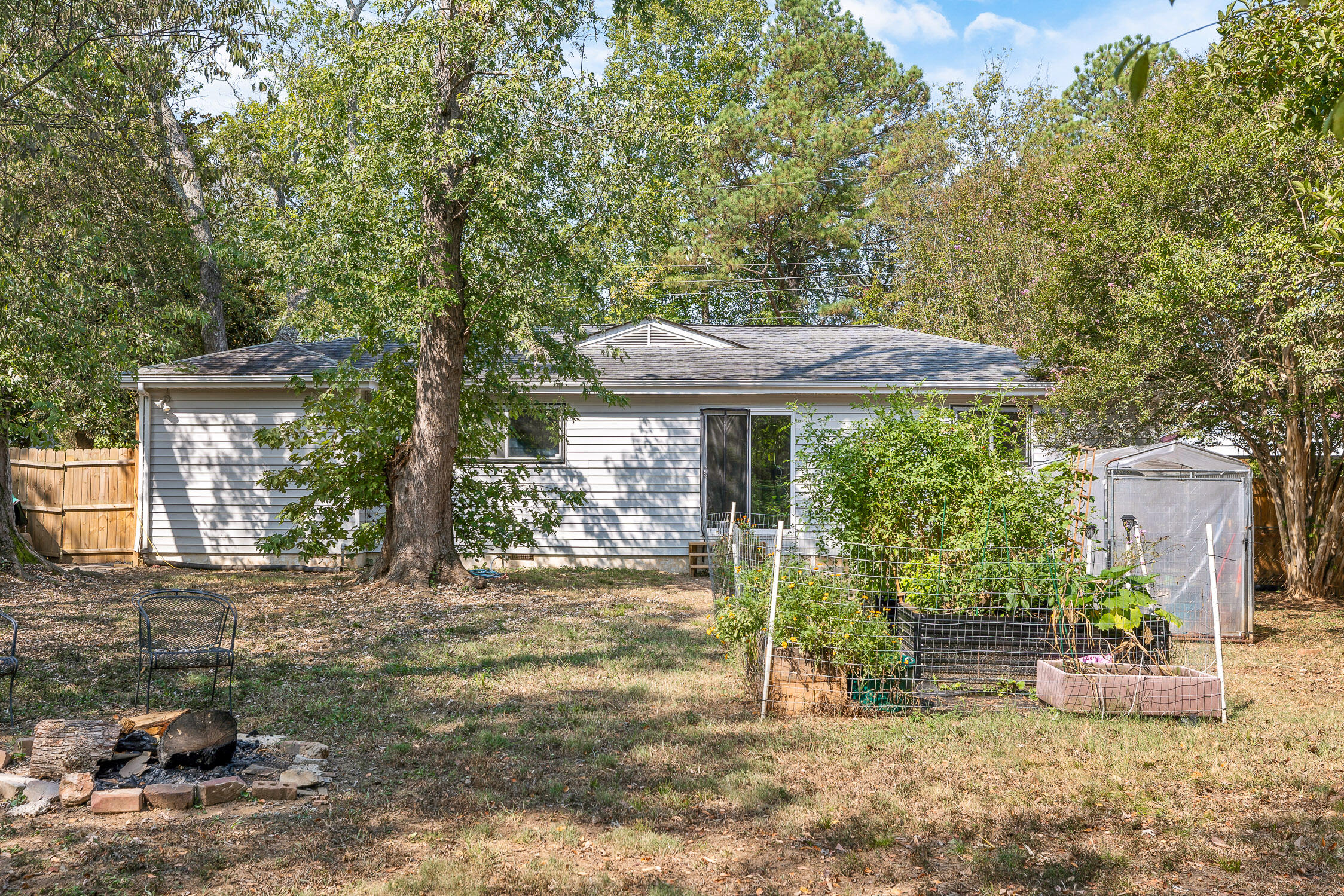 Rossville, Georgia 30741, United States, 3 Bedrooms Bedrooms, ,1 BathroomBathrooms,Residential,Active,44502