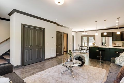 Tiny photo for 1064 E Elmwood Drive, Chattanooga, TN 37405 (MLS # 1526601)