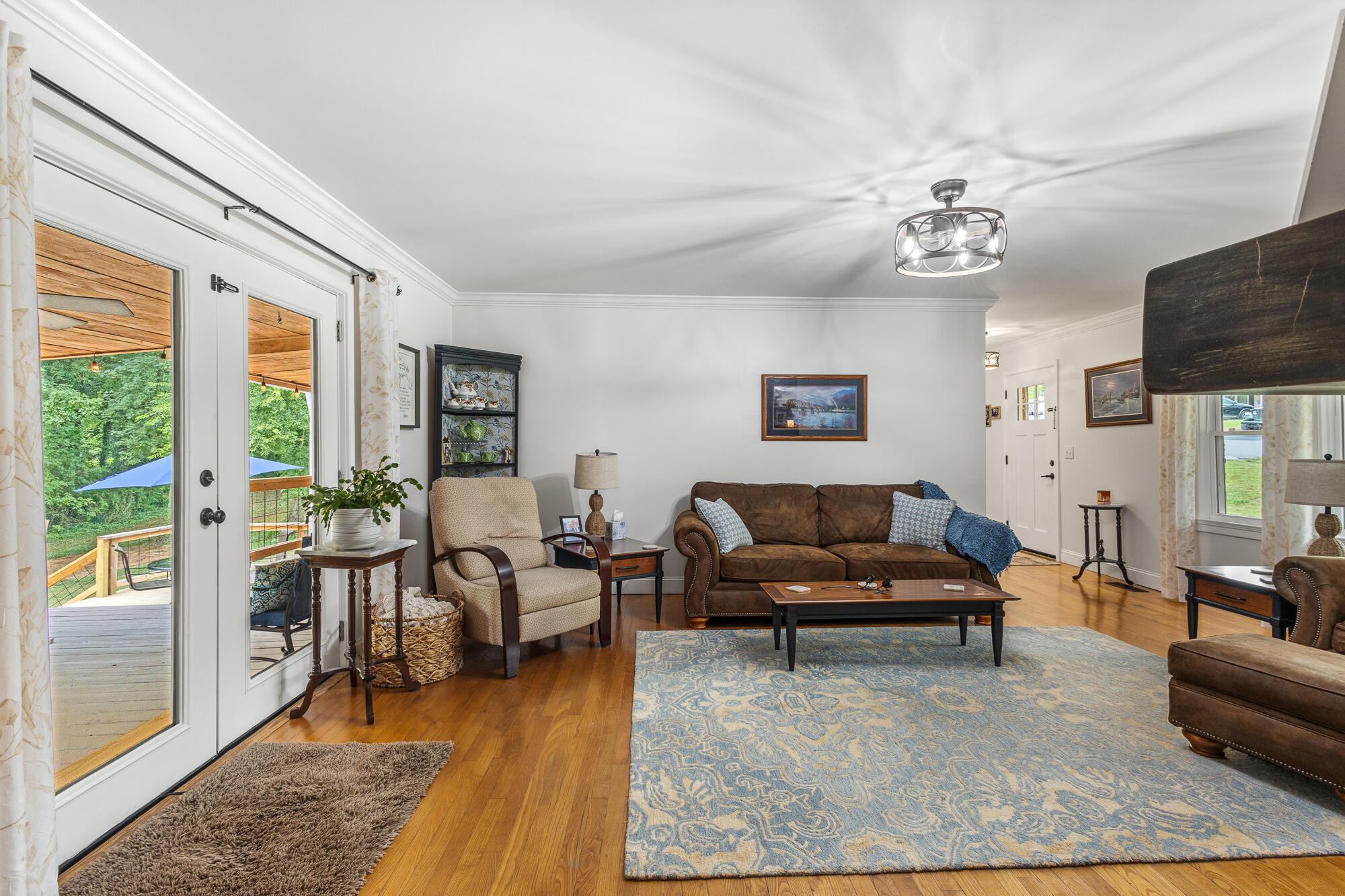 727 Southern Parkway