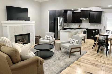 Tiny photo for 1027 Winthrop Street, Chattanooga, TN 37405 (MLS # 1525671)