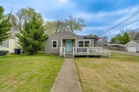 Photo of 1320 Sewanee Drive, Chattanooga, TN 37412 (MLS # 1531453)