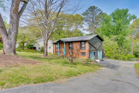 Townhouse For Sale - 5885 Stonewall Drive<br/> Harrison, TN 37341