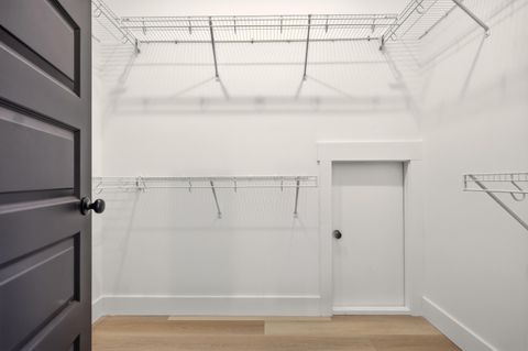 Tiny photo for 28 Sawyer Street, Chattanooga, TN 37405 (MLS # 1528712)