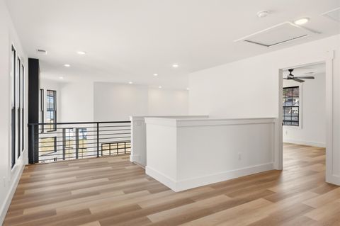 Tiny photo for 28 Sawyer Street, Chattanooga, TN 37405 (MLS # 1528712)