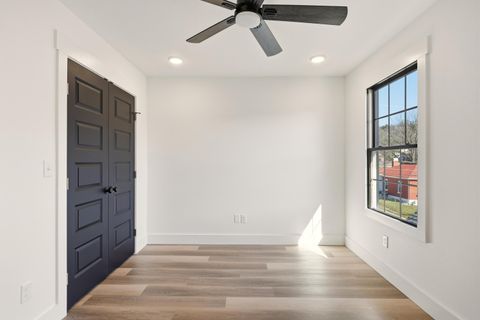 Tiny photo for 28 Sawyer Street, Chattanooga, TN 37405 (MLS # 1528712)