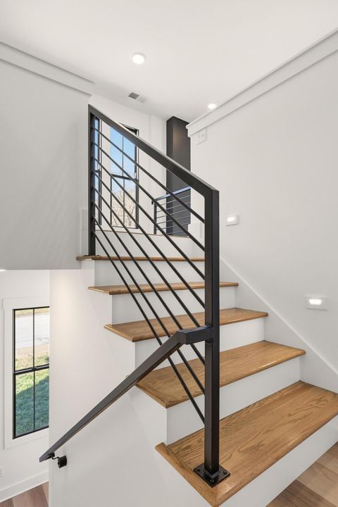 Tiny photo for 28 Sawyer Street, Chattanooga, TN 37405 (MLS # 1528712)