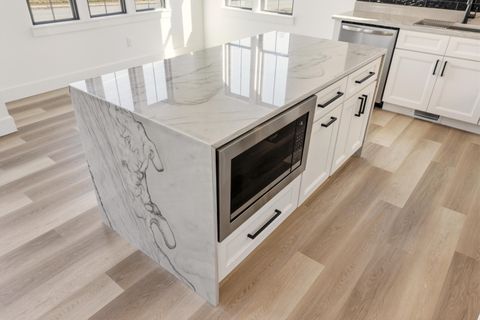 Tiny photo for 28 Sawyer Street, Chattanooga, TN 37405 (MLS # 1528712)