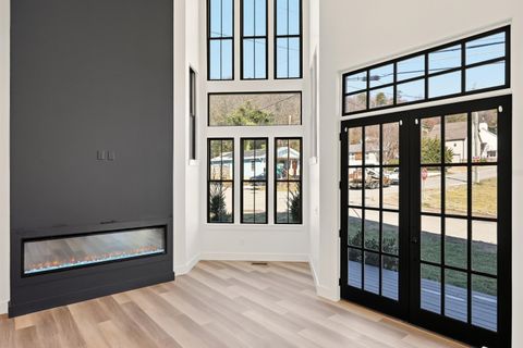 Tiny photo for 28 Sawyer Street, Chattanooga, TN 37405 (MLS # 1528712)