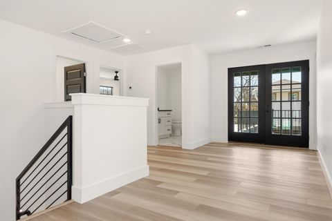 Tiny photo for 28 Sawyer Street, Chattanooga, TN 37405 (MLS # 1528712)