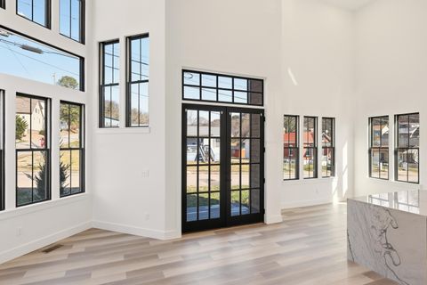 Tiny photo for 28 Sawyer Street, Chattanooga, TN 37405 (MLS # 1528712)