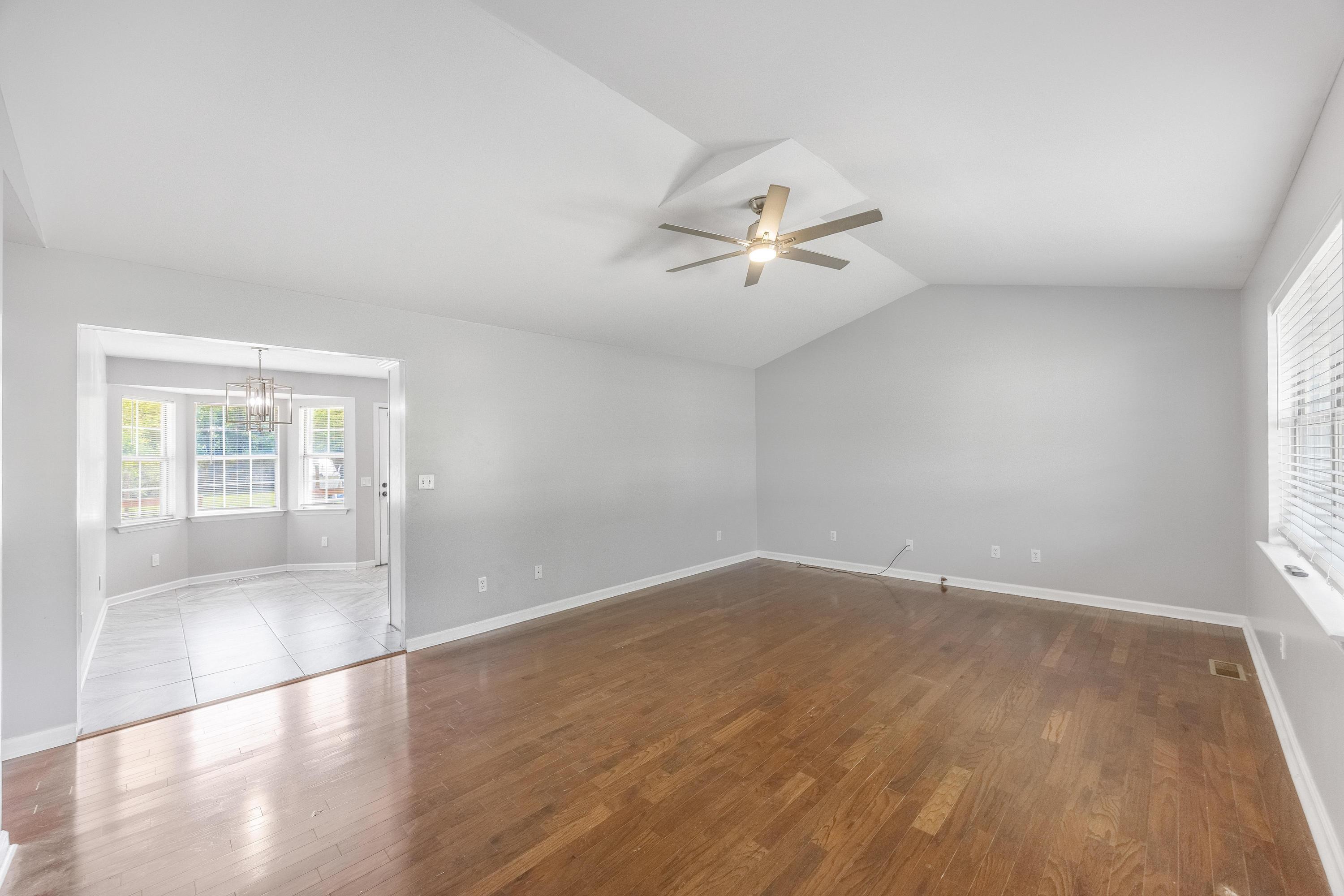 1656 Dallas Lake Road