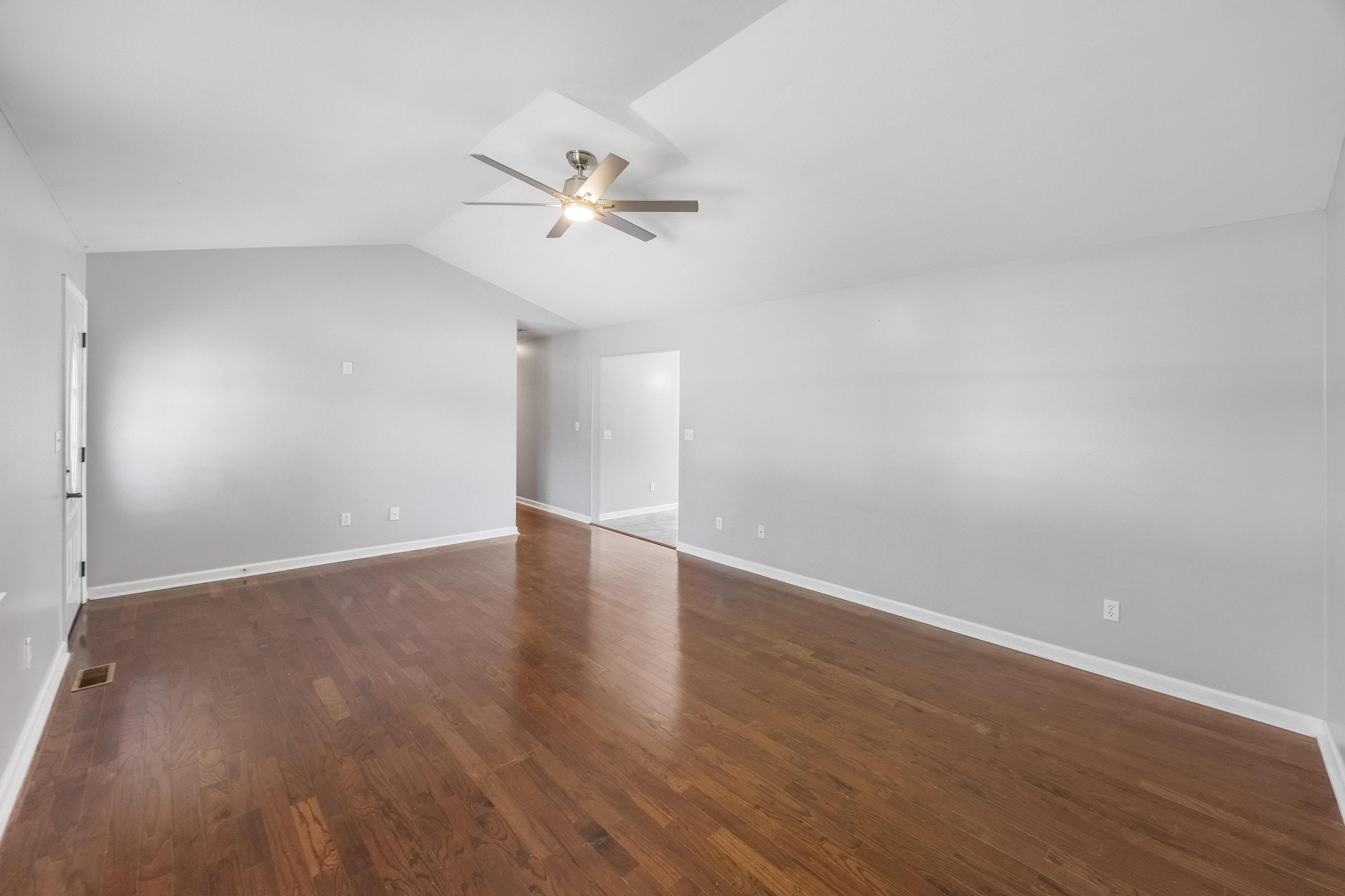 1656 Dallas Lake Road