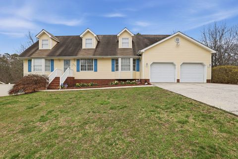 Homes For Sale - 325 Battlefield Drive<br/> Ringgold, GA 30736