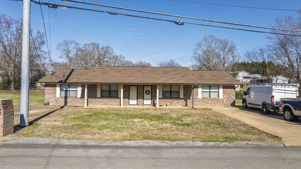 2407/2415 Rodney Drive SE