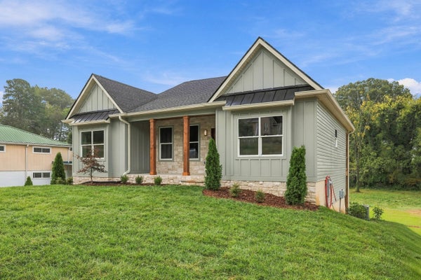 211 ALABAMA AVE, ROSSVILLE, GA 30741 - Image 23e89e7777c1405b0d833dca96d5dc0d/123899703