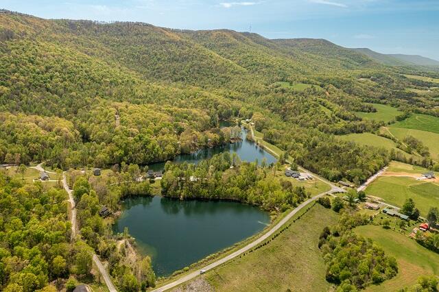142 Lakeway Drive, Pikeville, Tennessee image 14