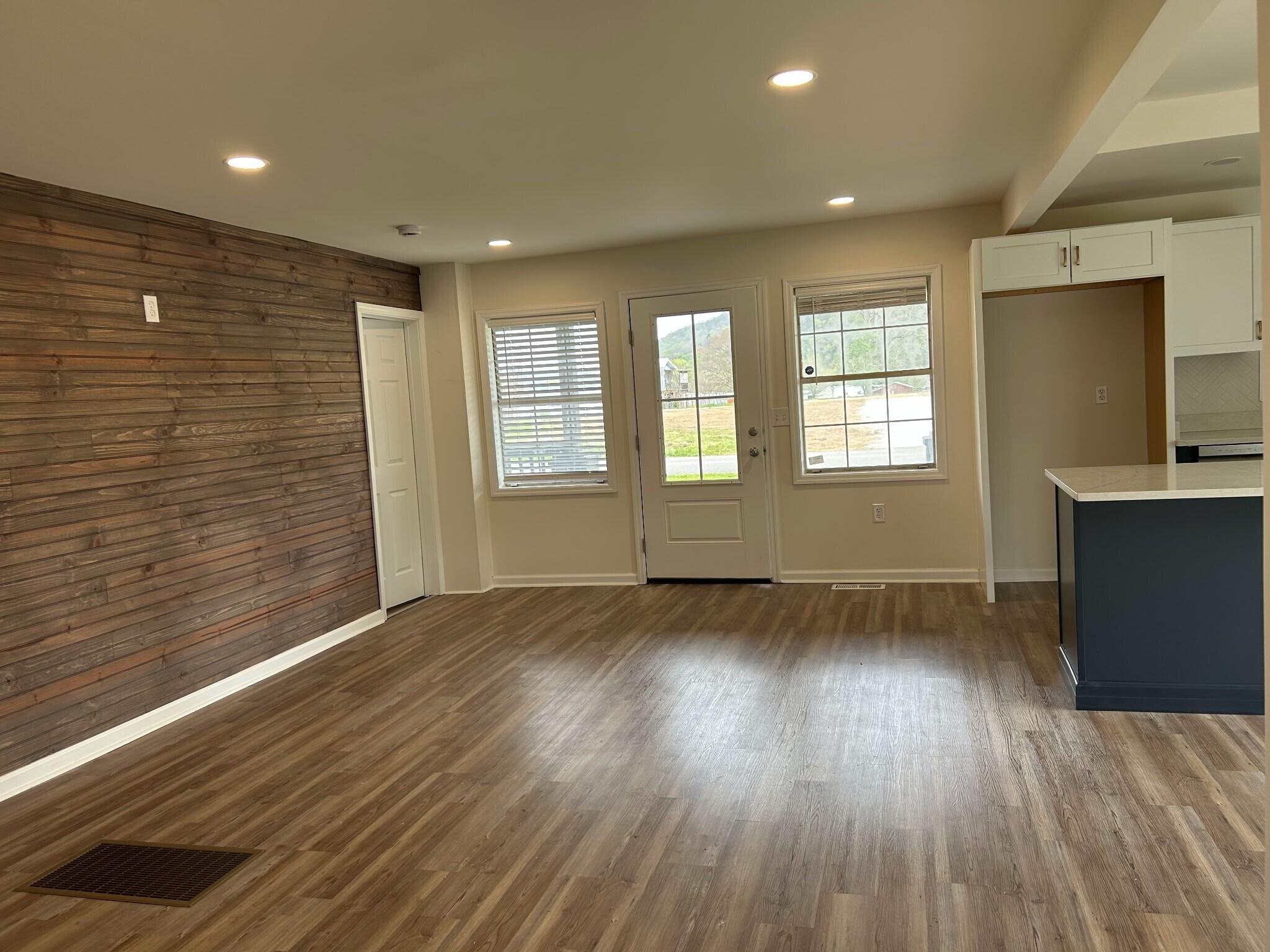 213 Southern College Street