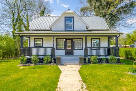 Homes For Sale - 213 Southern College Street<br/> Rhea County, Graysville, TN 37338