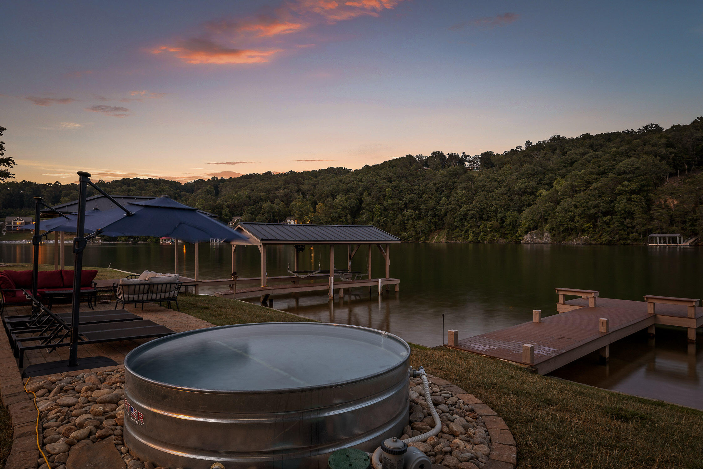 Spring City, Tennessee 37381, United States, 4 Bedrooms Bedrooms, ,4 BathroomsBathrooms,Residential,Active,164960