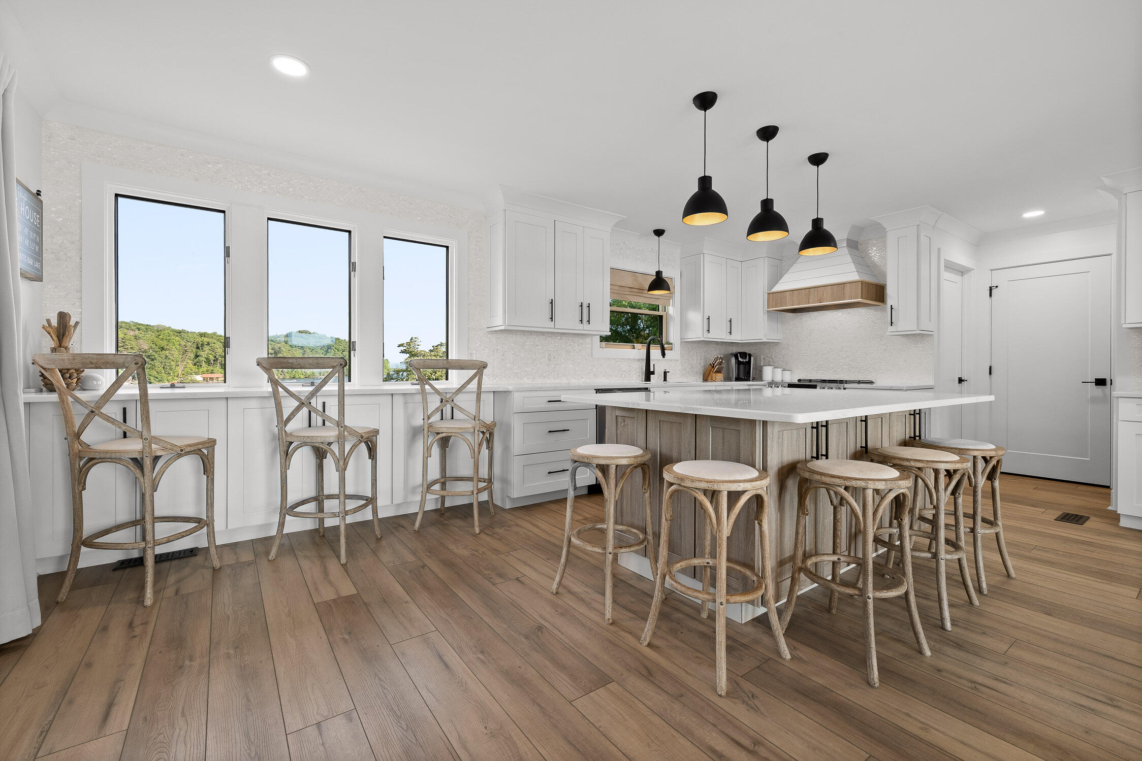 Spring City, Tennessee 37381, United States, 4 Bedrooms Bedrooms, ,4 BathroomsBathrooms,Residential,Active,164960