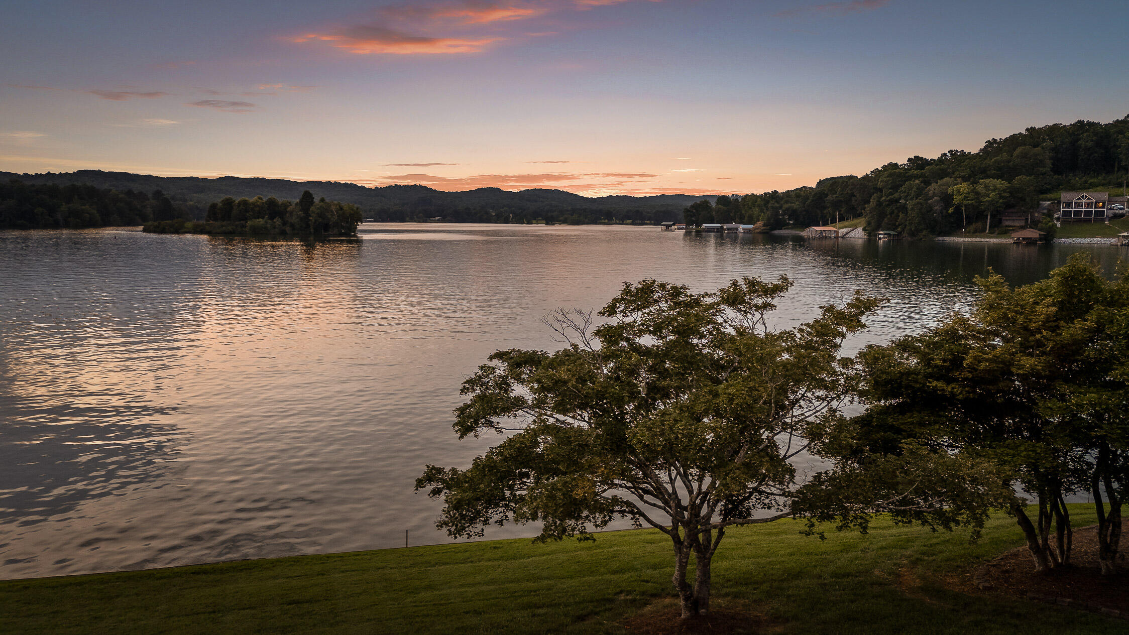 Spring City, Tennessee 37381, United States, 4 Bedrooms Bedrooms, ,4 BathroomsBathrooms,Residential,Active,164960