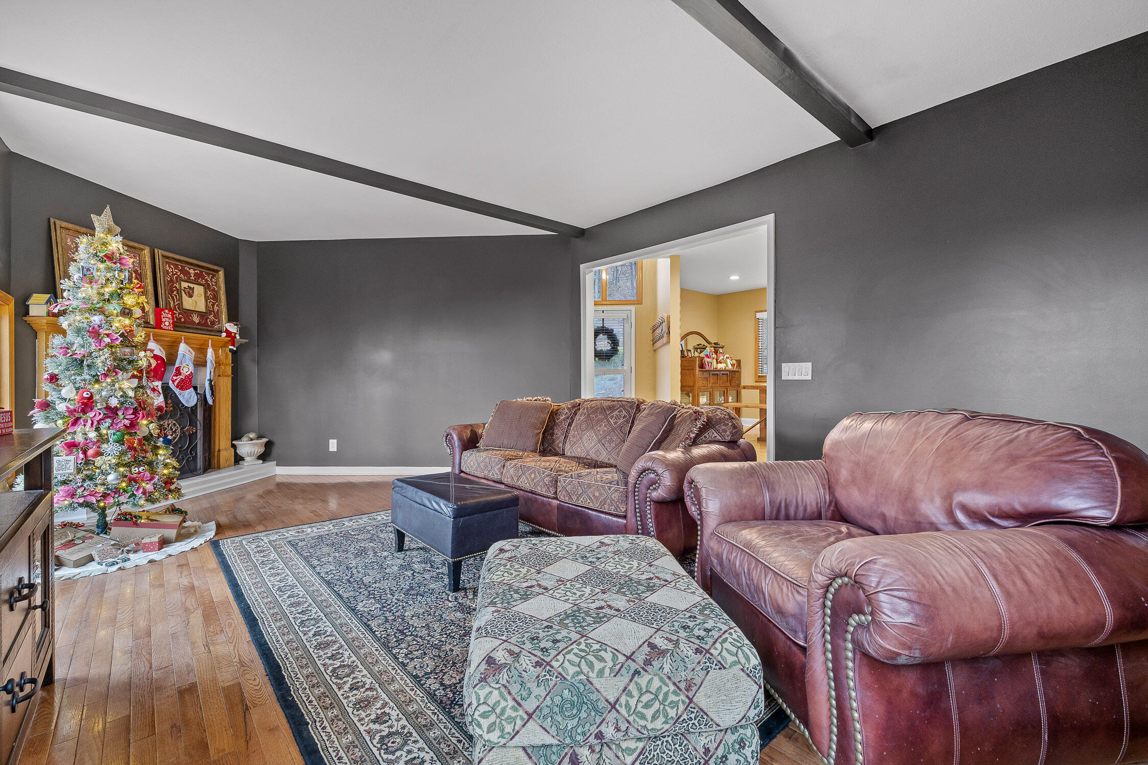 Ooltewah, Tennessee 37363, United States, 4 Bedrooms Bedrooms, ,4 BathroomsBathrooms,Residential,Contingent,23509