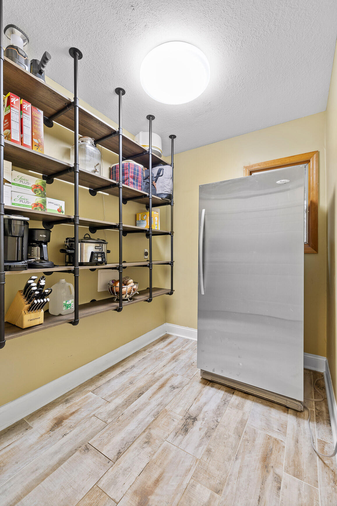 Ooltewah, Tennessee 37363, United States, 4 Bedrooms Bedrooms, ,4 BathroomsBathrooms,Residential,Contingent,23509