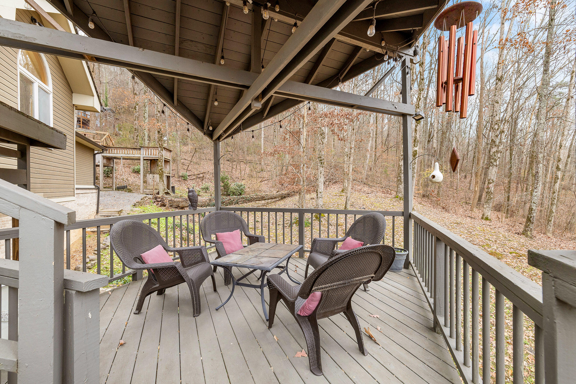 Ooltewah, Tennessee 37363, United States, 4 Bedrooms Bedrooms, ,4 BathroomsBathrooms,Residential,Contingent,23509