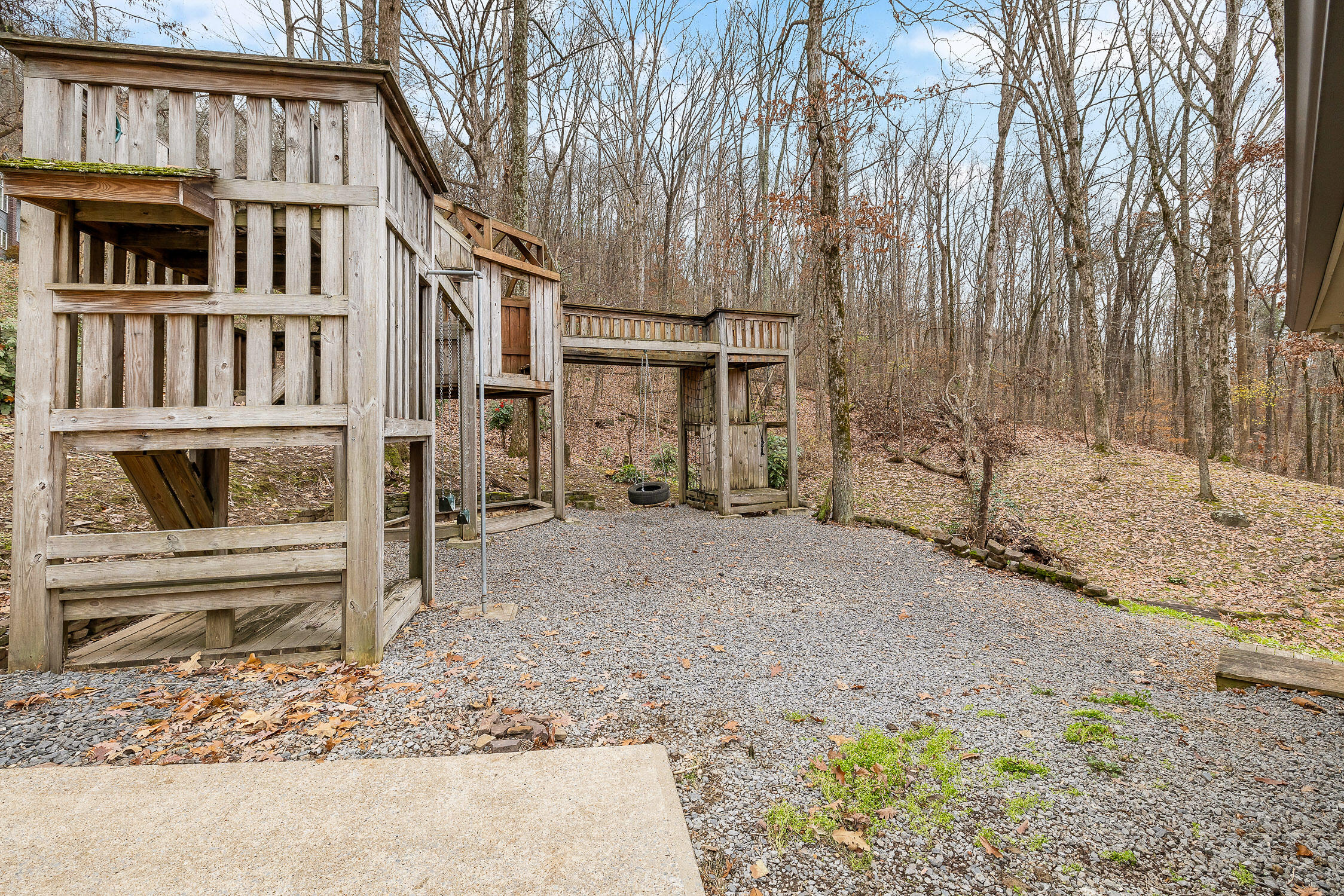 Ooltewah, Tennessee 37363, United States, 4 Bedrooms Bedrooms, ,4 BathroomsBathrooms,Residential,Contingent,23509