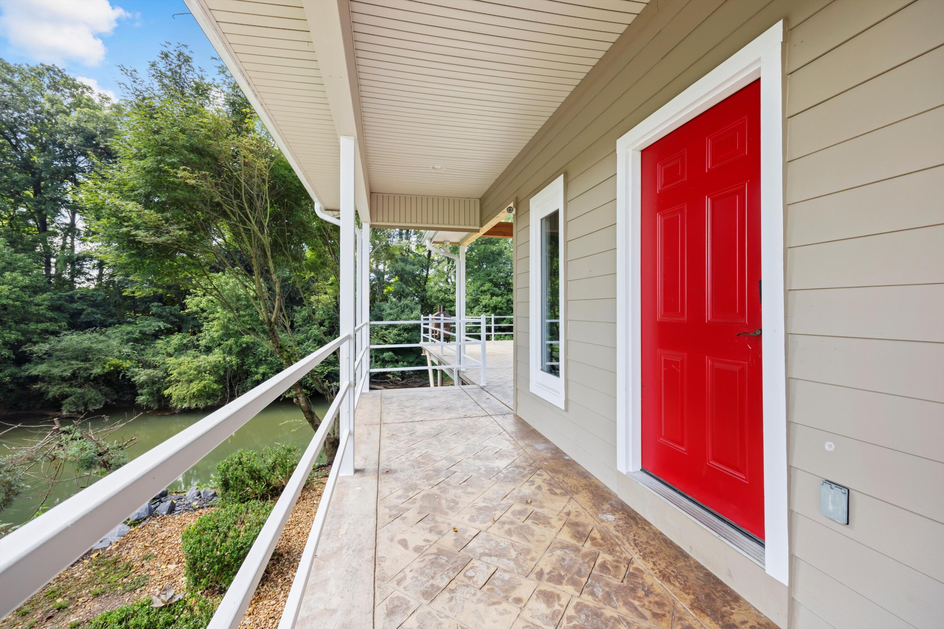 410 County Rd 388