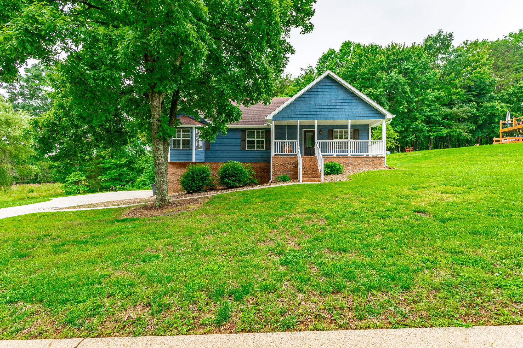 398 Ashley Drive, Soddy Daisy, Tennessee image 2