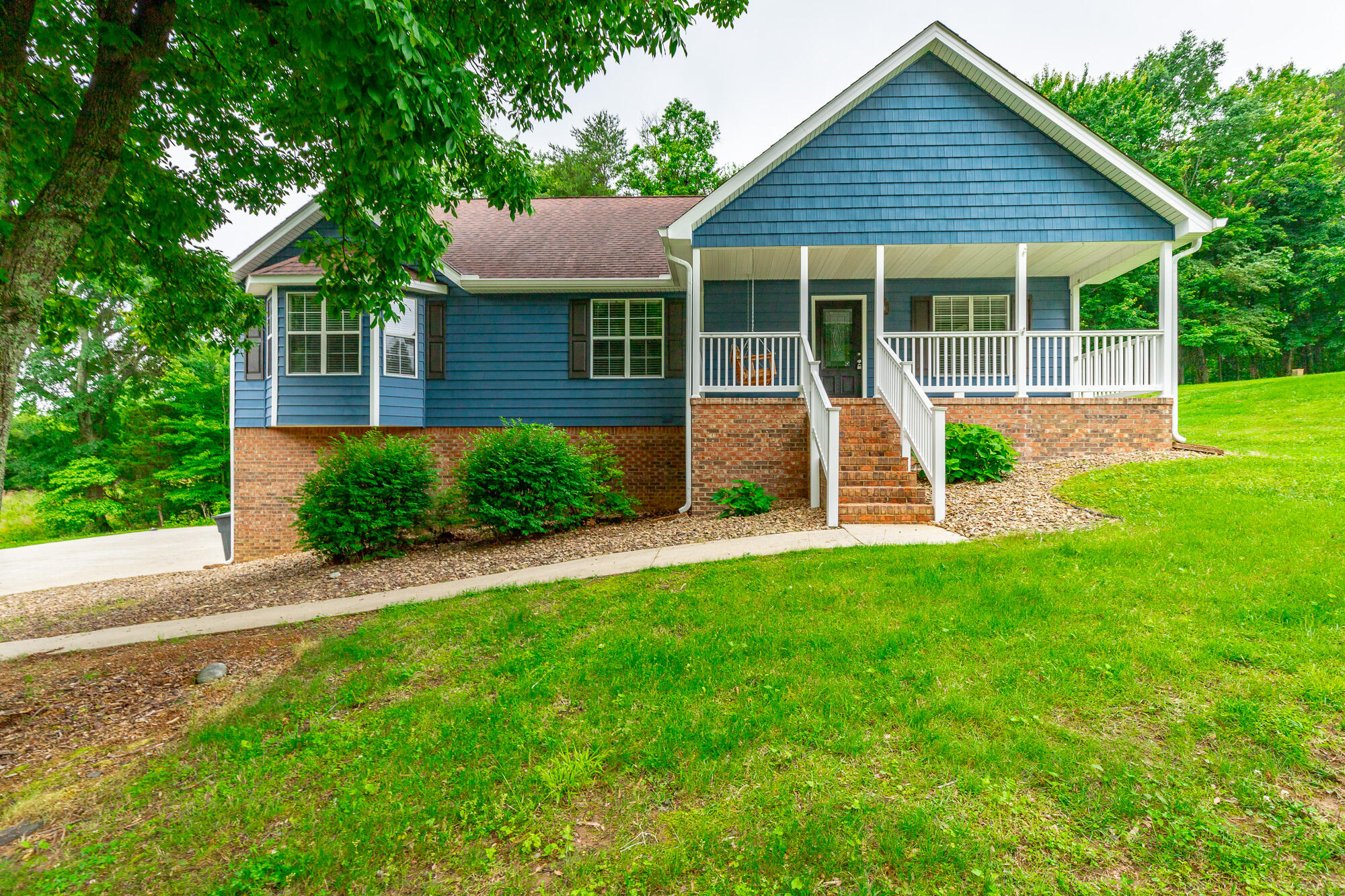 398 Ashley Drive, Soddy Daisy, Tennessee image 1