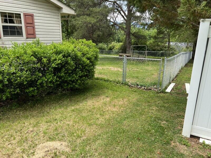 880 Hilltop Drive, Jacksboro, Tennessee image 19