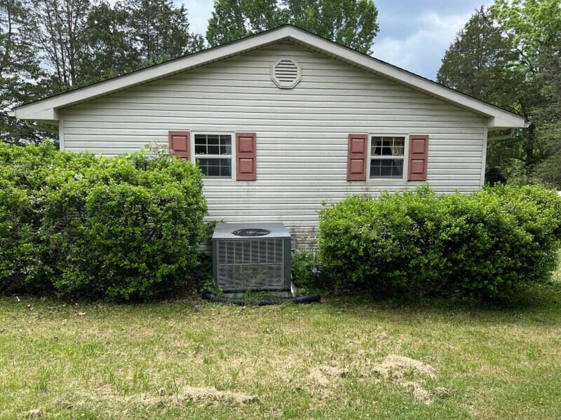 880 Hilltop Drive, Jacksboro, Tennessee image 17