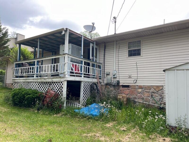 880 Hilltop Drive, Jacksboro, Tennessee image 24