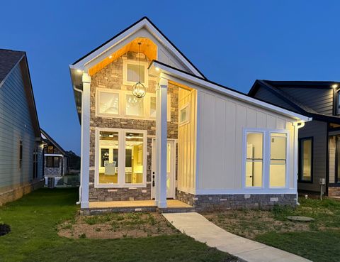 Photo of 164 Idle Place Circle, Rossville, GA 30741 (MLS # 1520572)