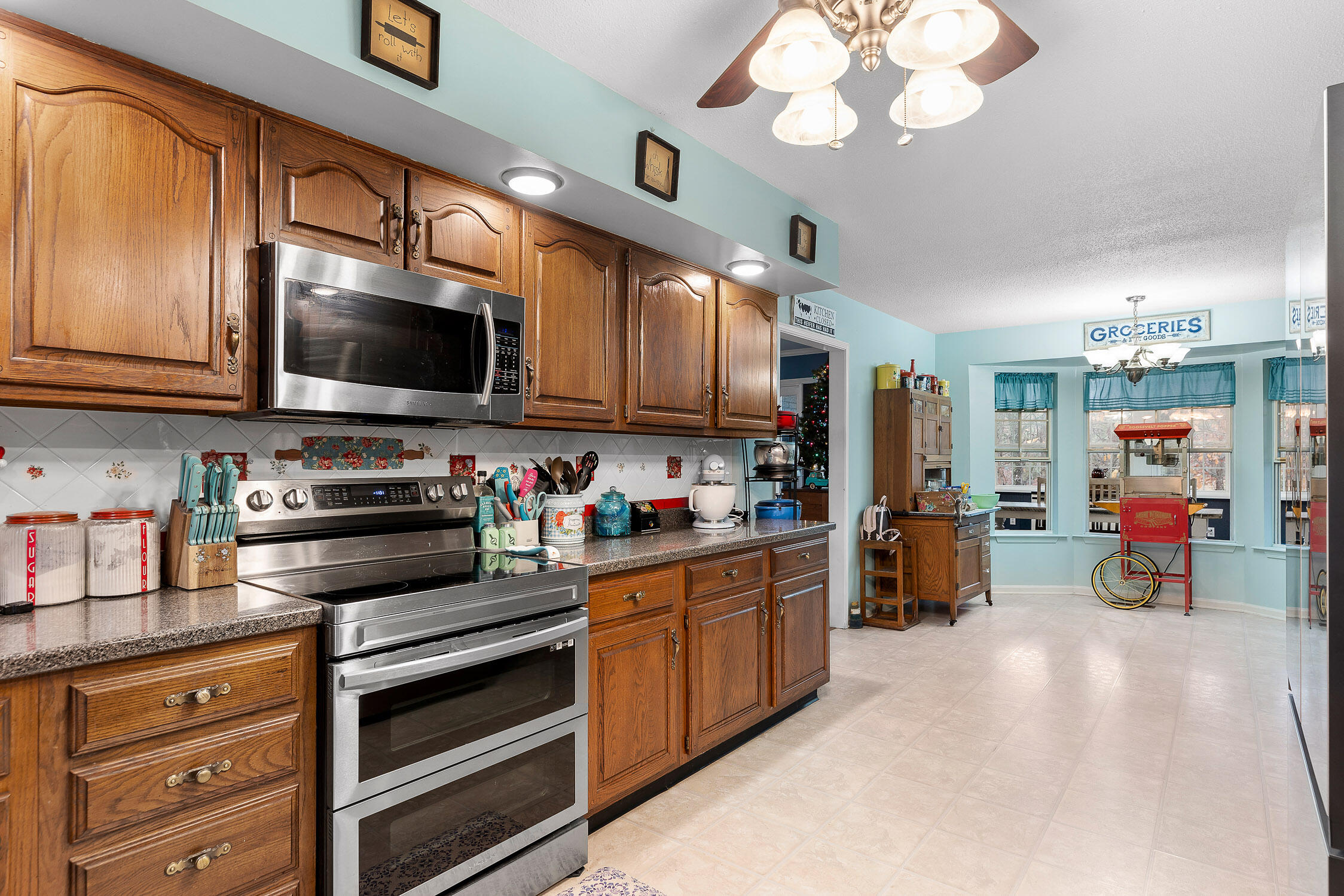 Ringgold, Georgia 30736, United States, 3 Bedrooms Bedrooms, ,3 BathroomsBathrooms,Residential,Contingent,27414