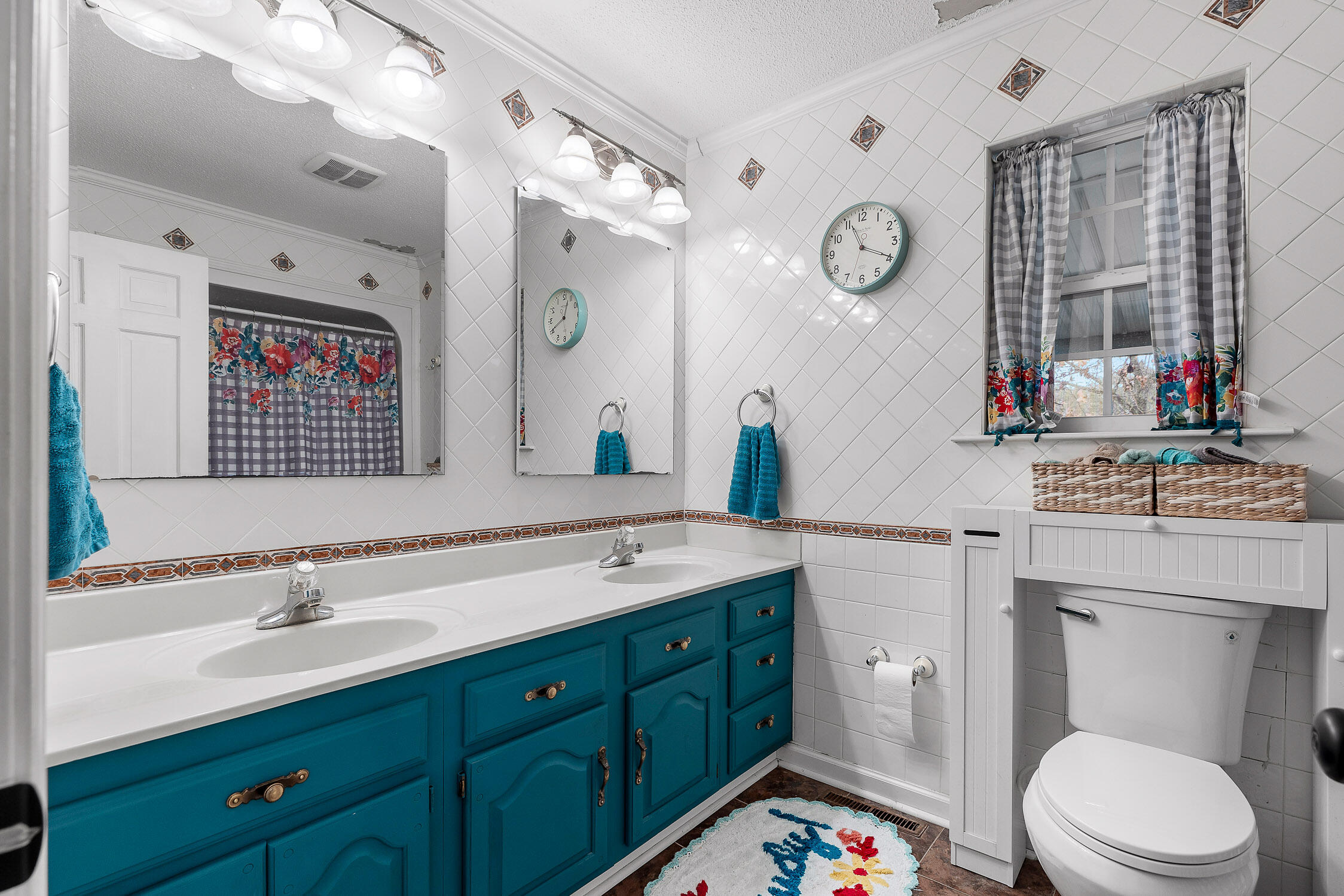 Ringgold, Georgia 30736, United States, 3 Bedrooms Bedrooms, ,3 BathroomsBathrooms,Residential,Contingent,27414