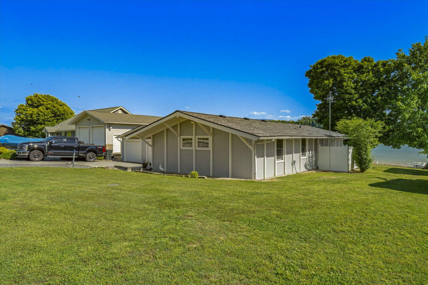 1648 Canal Lane, Dandridge, Tennessee image 37