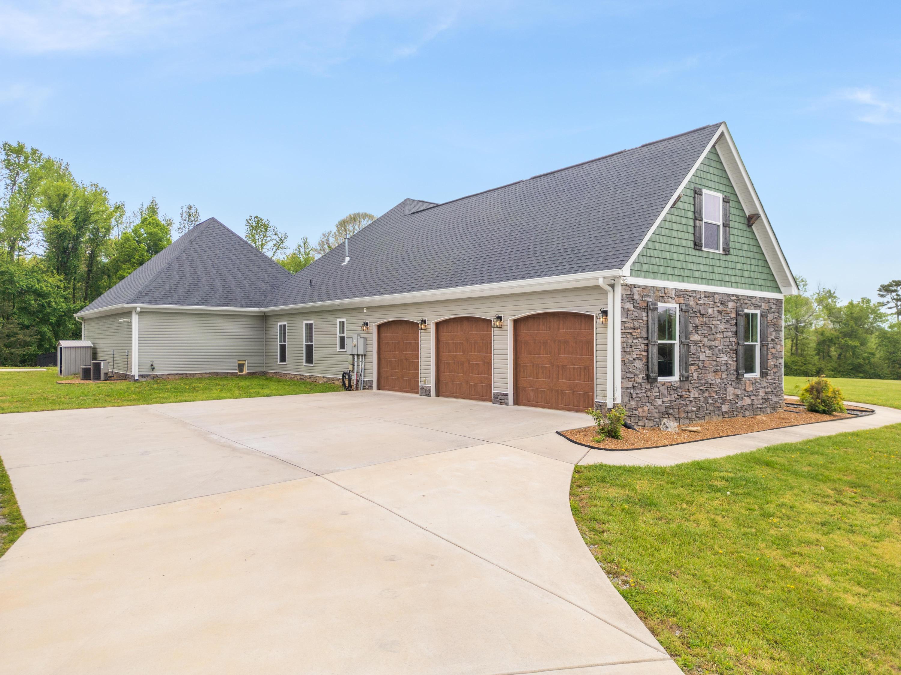 2419 Welch Road, Soddy Daisy, Tennessee image 3